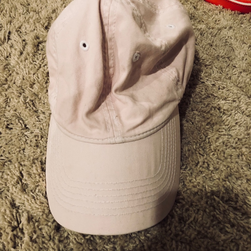 NWOT baby pink brandy Melville baseball cap - Picture 5 of 5